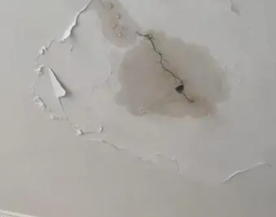 合浦阳台漏水维修公司分享下屋面防水工程质量问题原因分析
